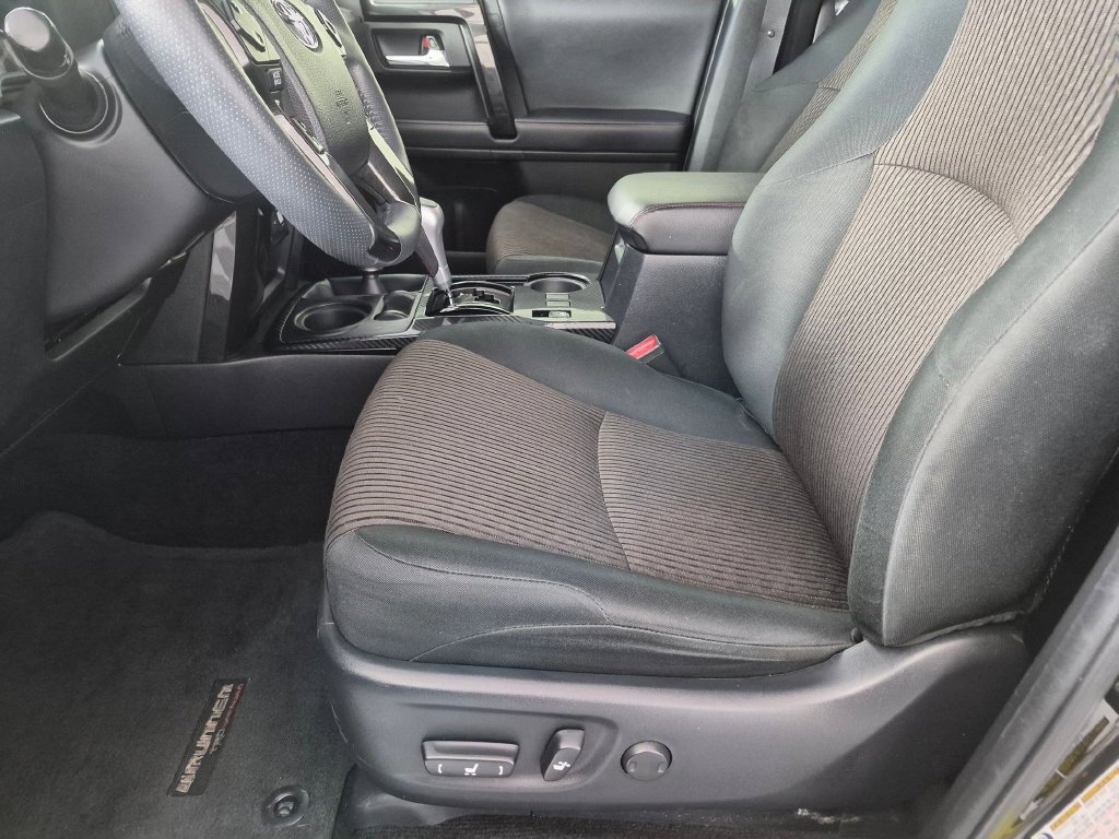 Used 2021 Toyota 4Runner TRD Off-Road AWD/4WD image 12