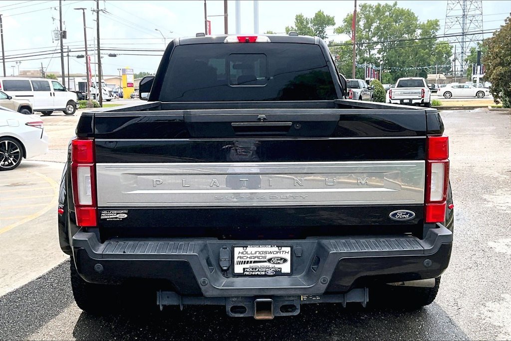 Used 2022 Ford F350 Platinum AWD/4WD image 4