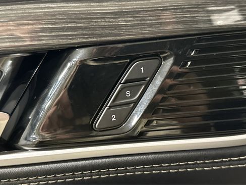 Used 2022 Jeep Wagoneer Series II image 17