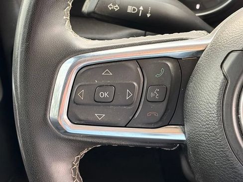 Used 2023 Jeep Wrangler Unlimited Sahara AWD/4WD image 17