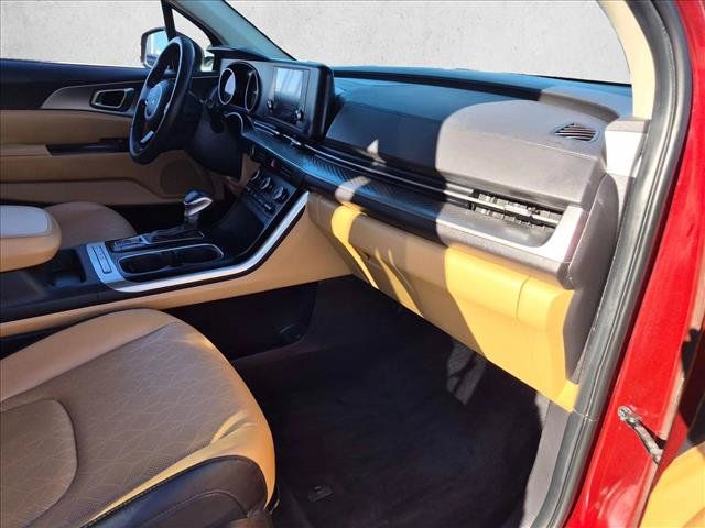 Used 2024 Kia Carnival LX FWD image 28