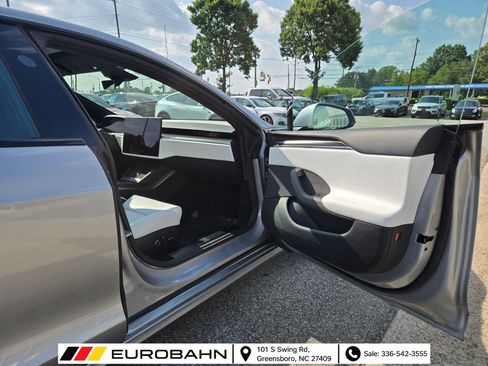 Used 2024 Tesla Model S Plaid AWD/4WD image 22