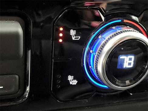 Used 2025 GMC Sierra 1500 SLT image 28