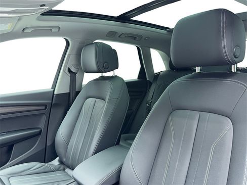 Used 2022 Audi Q5 2.0T Premium image 37