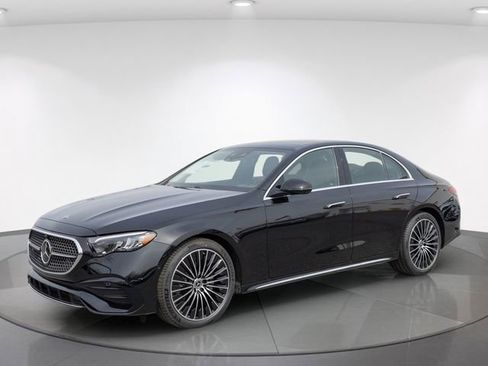 New 2026 Mercedes-Benz E 350 4MATIC Sedan image 4