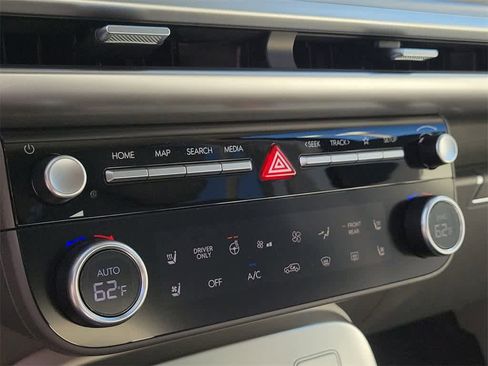 New 2026 Hyundai Ioniq 9 SEL image 31