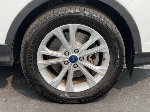 Certified 2019 Ford Escape SE AWD/4WD image 39