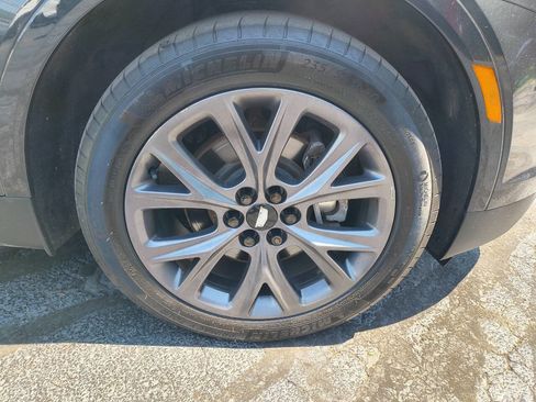 Used 2020 Cadillac XT5 Premium Luxury AWD/4WD image 11