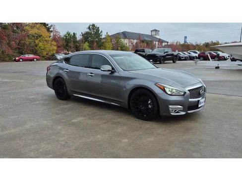 Used 2015 INFINITI Q70 L 5.6 w/ V8 Deluxe Technology Package image 2