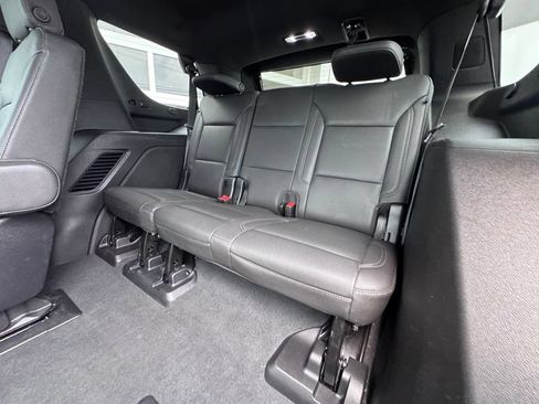 Used 2023 Chevrolet Tahoe LT w/ Luxury Package AWD/4WD image 28