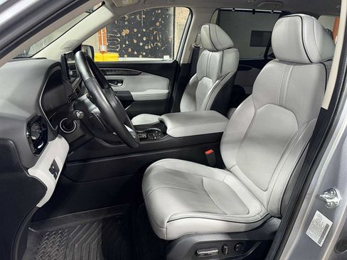 Used 2024 Honda Pilot Elite image 15