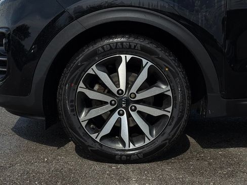 Certified 2017 Kia Sportage EX FWD image 5