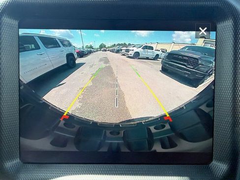 Used 2020 Jeep Wrangler Unlimited Sahara AWD/4WD image 35