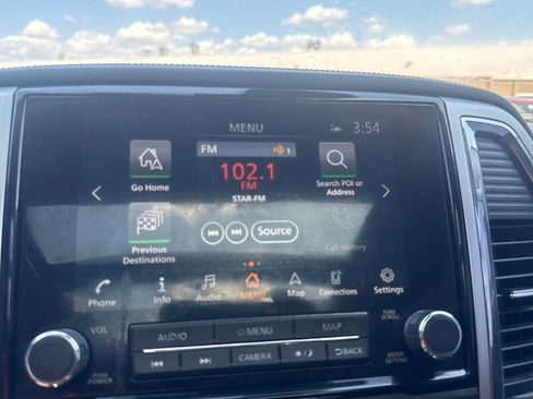 Used 2020 Nissan Titan SL w/ Moonroof Package RWD image 43