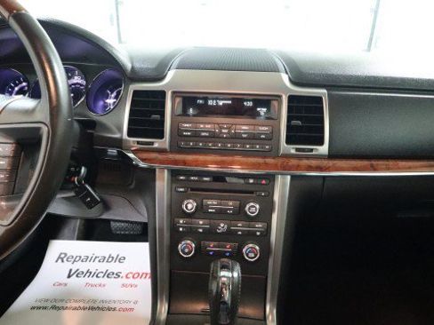 Used 2012 Lincoln MKZ FWD image 13