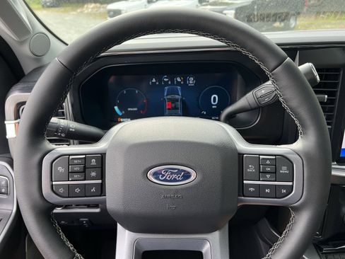 New 2026 Ford F250 Lariat w/ Black Appearance Package image 16