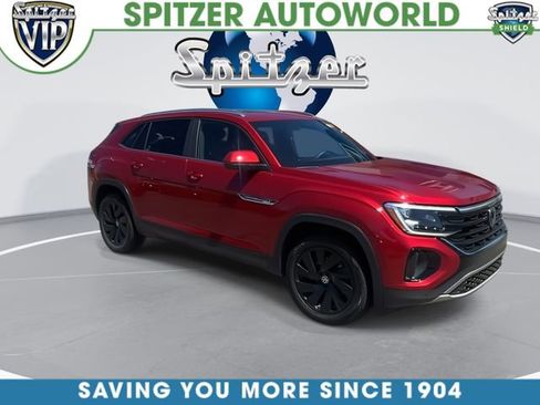 Used 2024 Volkswagen Atlas Cross Sport SE w/ Panoramic Sunroof Package AWD/4WD image 3