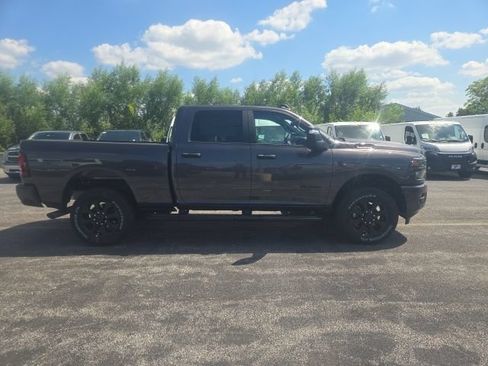 Used 2026 RAM 2500 Big Horn AWD/4WD image 7