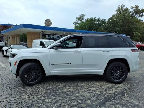 Used 2026 Jeep Grand Cherokee Summit w/ Obsidian Package AWD/4WD image 12