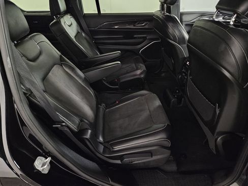 Used 2022 Jeep Grand Cherokee L Laredo RWD image 22
