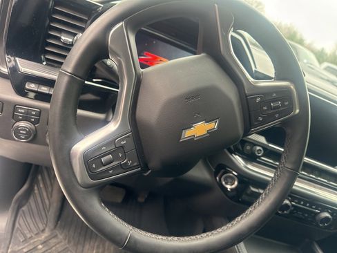 Used 2024 Chevrolet Silverado 2500 LTZ w/ LTZ Convenience Package image 23