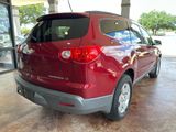 Used 2011 Chevrolet Traverse LT image 5