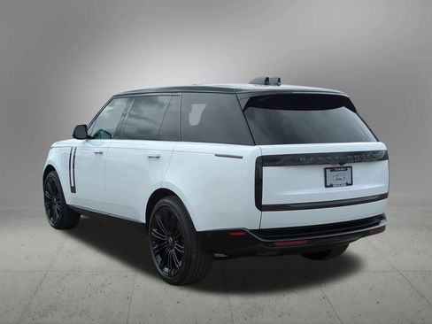 New 2025 Land Rover Range Rover Long Wheelbase SE image 4