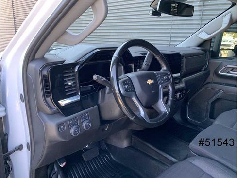 Used 2024 Chevrolet Silverado 3500 LT w/ Convenience Package image 25