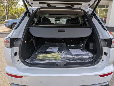 New 2026 Mitsubishi Outlander SE image 29