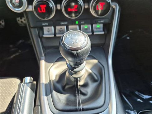 Used 2024 Toyota GR86 Premium RWD image 12