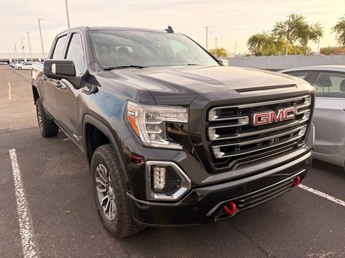 Used 2021 GMC Sierra 1500 AT4 w/ AT4 Value Package AWD/4WD image 4