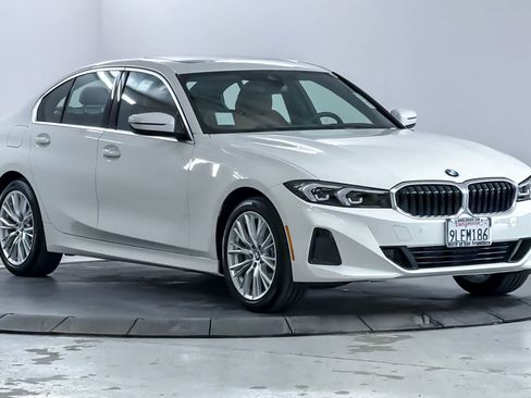 Used 2024 BMW 330i Sedan w/ Premium Package RWD image 9