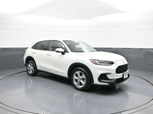 Used 2023 Honda HR-V LX image 4