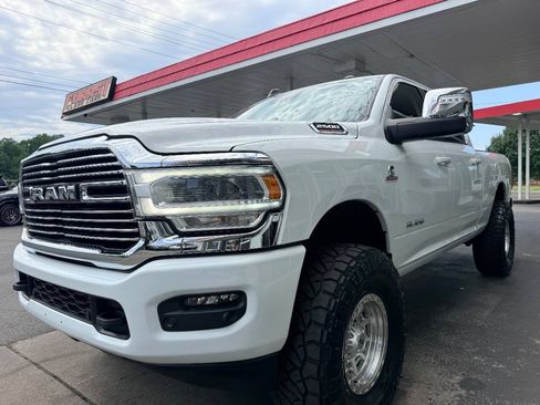 Used 2024 RAM 2500 Laramie w/ Safety Group AWD/4WD image 16