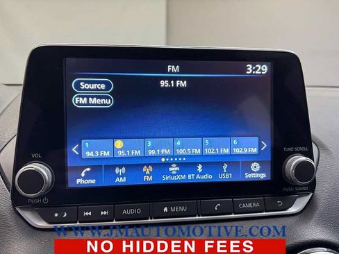 Used 2024 Nissan Sentra SV FWD image 22