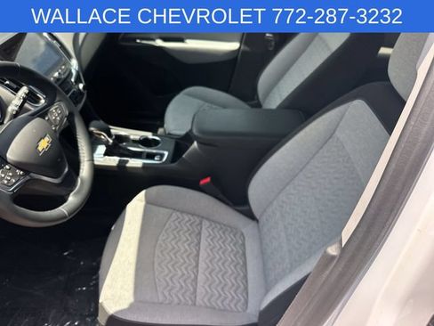 Used 2023 Chevrolet Equinox LT FWD image 17