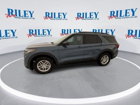 New 2026 Ford Explorer Active image 4