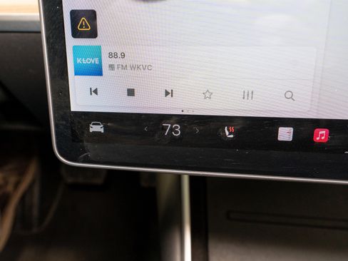 Used 2018 Tesla Model 3 Long Range image 22