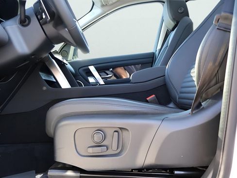 New 2025 Land Rover Discovery Sport S AWD/4WD image 38