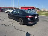 Used 2022 Volkswagen Jetta SE image 3