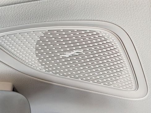 Used 2024 Mercedes-Benz C 300 4MATIC Sedan image 14