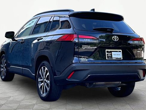 Certified 2025 Toyota Corolla Cross XLE AWD/4WD image 12