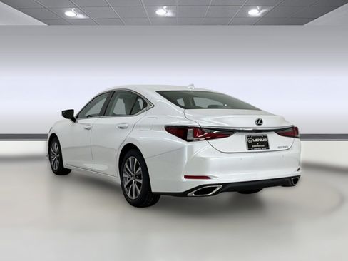 Used 2020 Lexus ES 350 w/ Premium Package FWD image 3