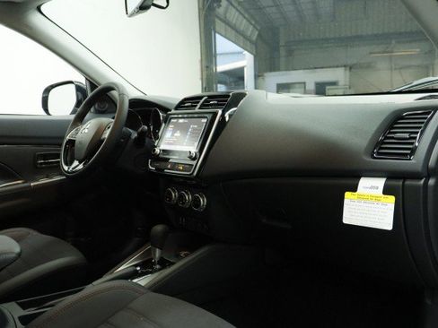 New 2026 Mitsubishi Outlander Sport SE AWD/4WD image 17