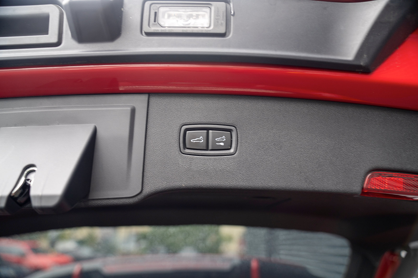 Certified 2025 Porsche Cayenne GTS AWD/4WD image 26