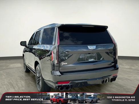 Used 2024 Cadillac Escalade V w/ LPO, ONYX Package AWD/4WD image 4