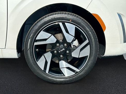 Used 2025 Kia Soul GT-Line image 28