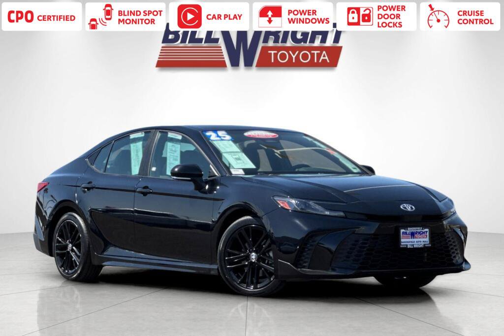 Certified 2025 Toyota Camry SE FWD image 1
