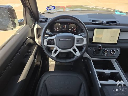 Used 2025 Land Rover Defender 110 S AWD/4WD image 13