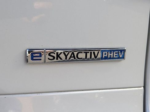 Used 2024 MAZDA CX-90 Plug-In Hybrid w/ Preferred AWD/4WD image 11